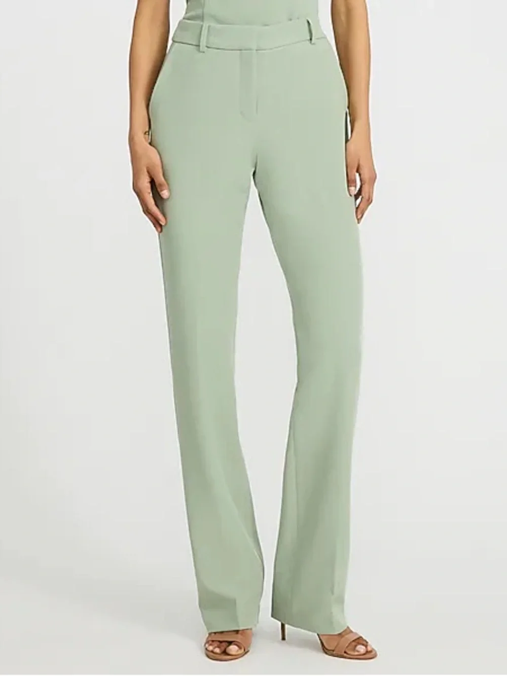 NWT Express Editor Mid Rise Bootcut Pant in Signature Stretch